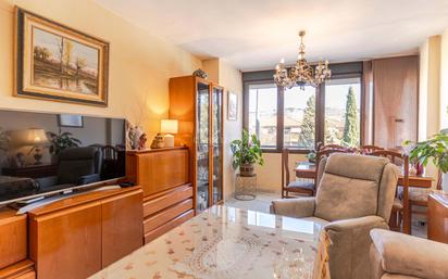 Living room of Flat for sale in  Granada Capital  with Heating and Storage room