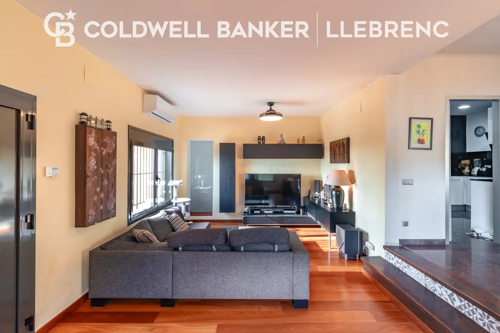 Sala de estar de Casa o chalet en venta en Barcelona con Aire acondicionado, Calefacción y Jardín privado