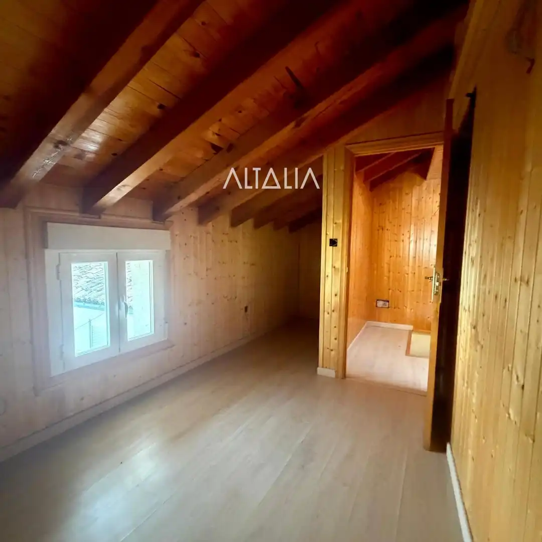 Dormitori de Casa o xalet en venda en Cuenca amb Terrassa