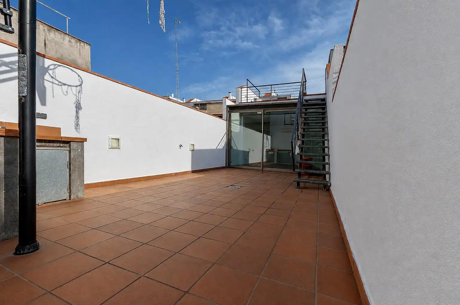 House with terrace for sale in Centre - Sant Oleguer, imagen 3