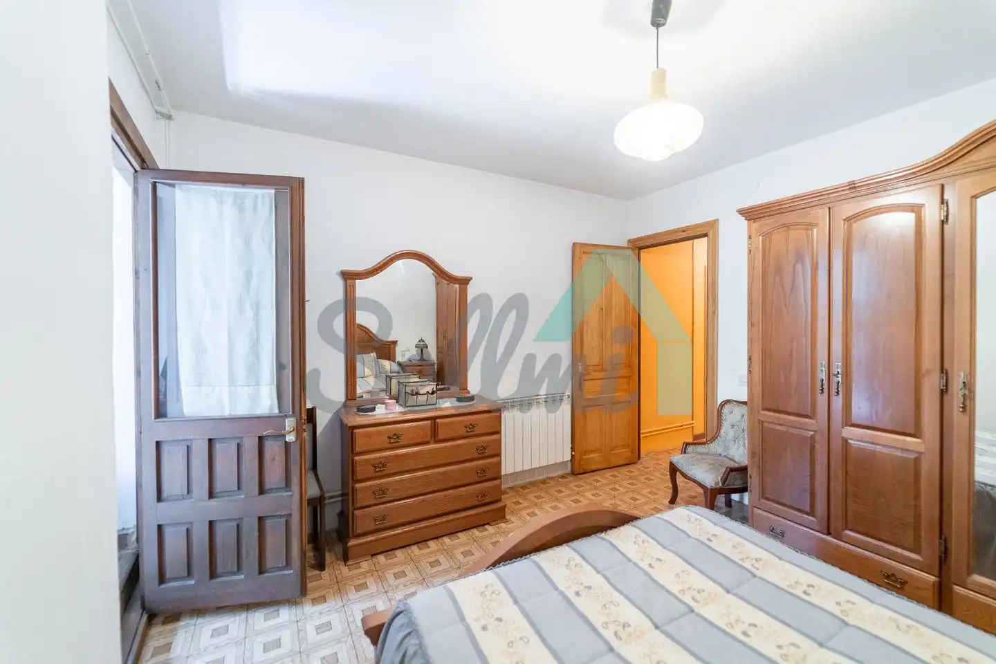 Schlafzimmer von Einfamilien-Reihenhaus zum Verkauf in Onís mit Heizung, Abstellraum und Balkon