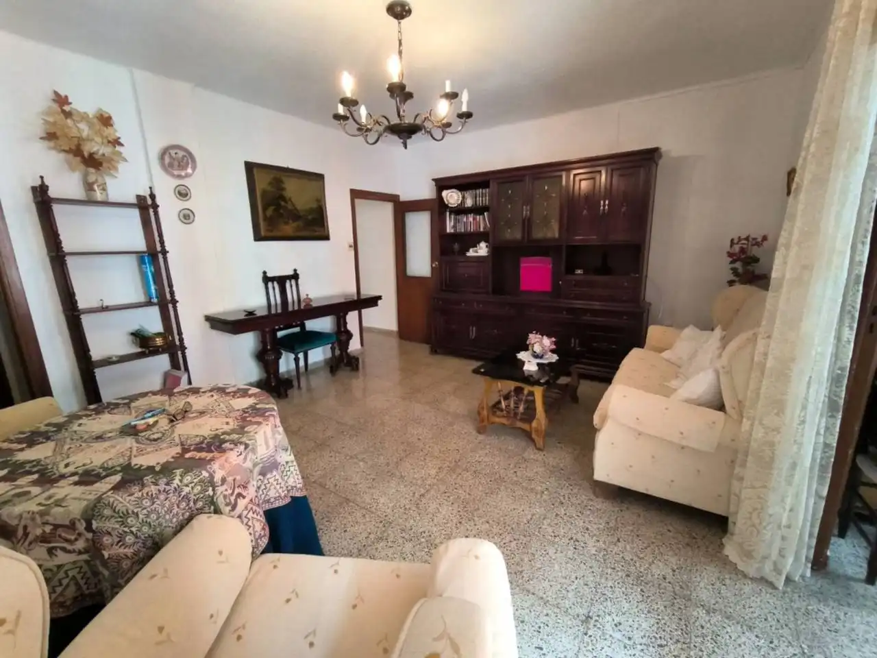 Sala d'estar de Pis en venda en Albacete amb Calefacció, Traster i Balcó