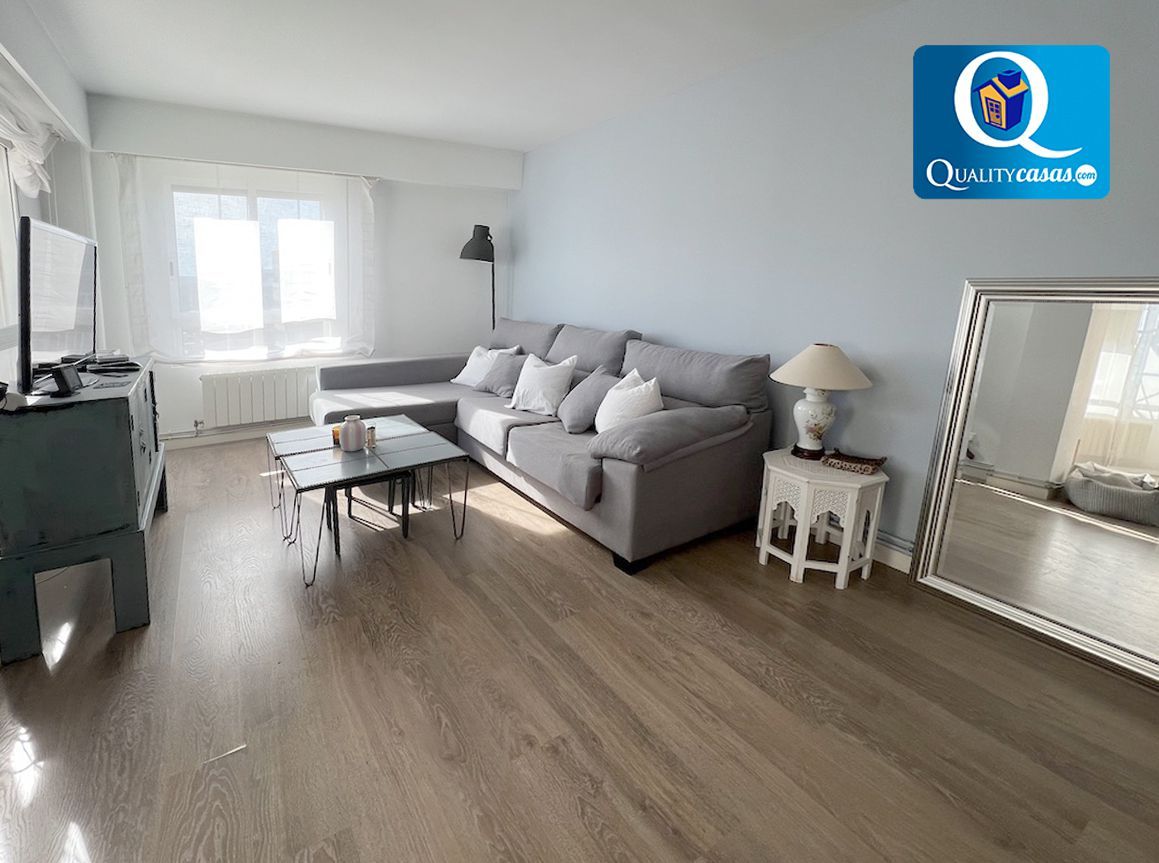 Living room of Flat for sale in Alicante / Alacant  with Air Conditioner, Heating and Community pool