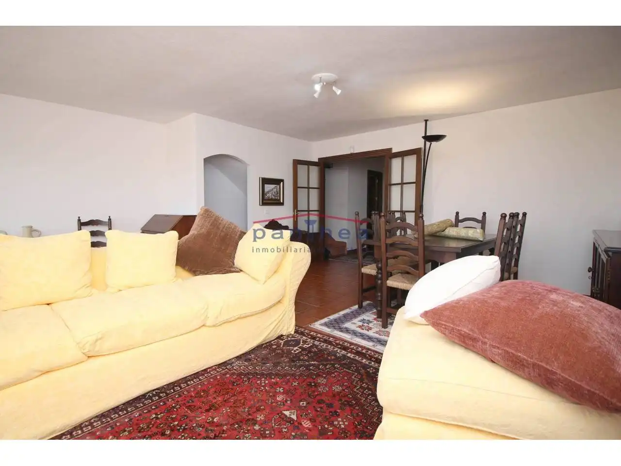 Sala d'estar de Casa adosada en venda en Añoreta Golf - Paraíso del Sol