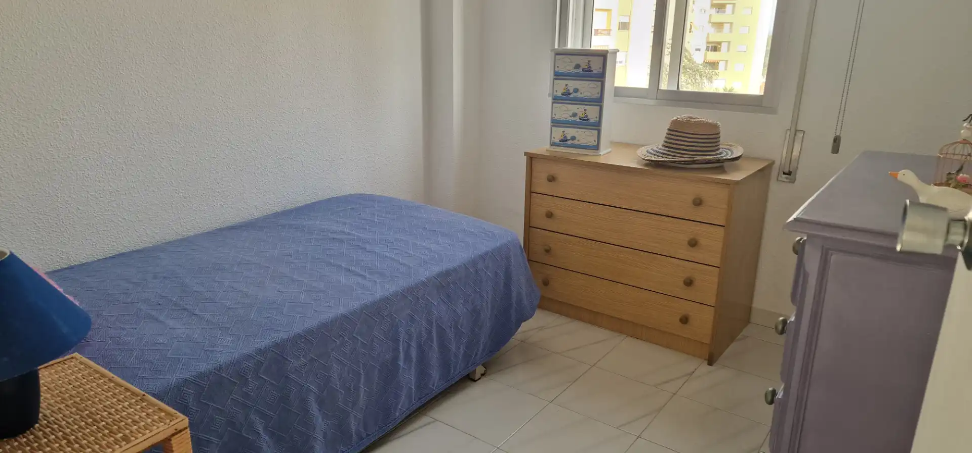 Schlafzimmer von Wohnung zum Verkauf in Isla Cristina mit Terrasse, Möbliert und Mikrowelle