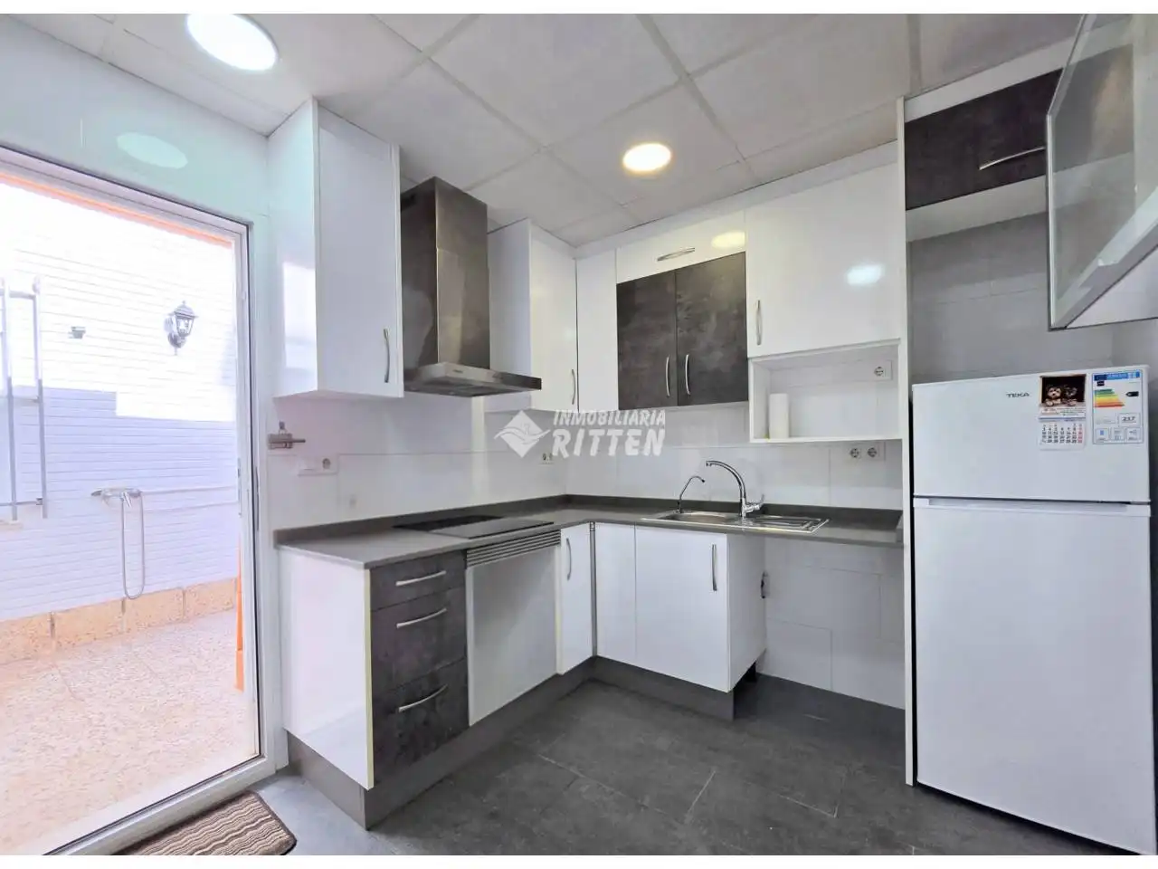 House with garden for sale in Calle Acacías 26, imagen 22