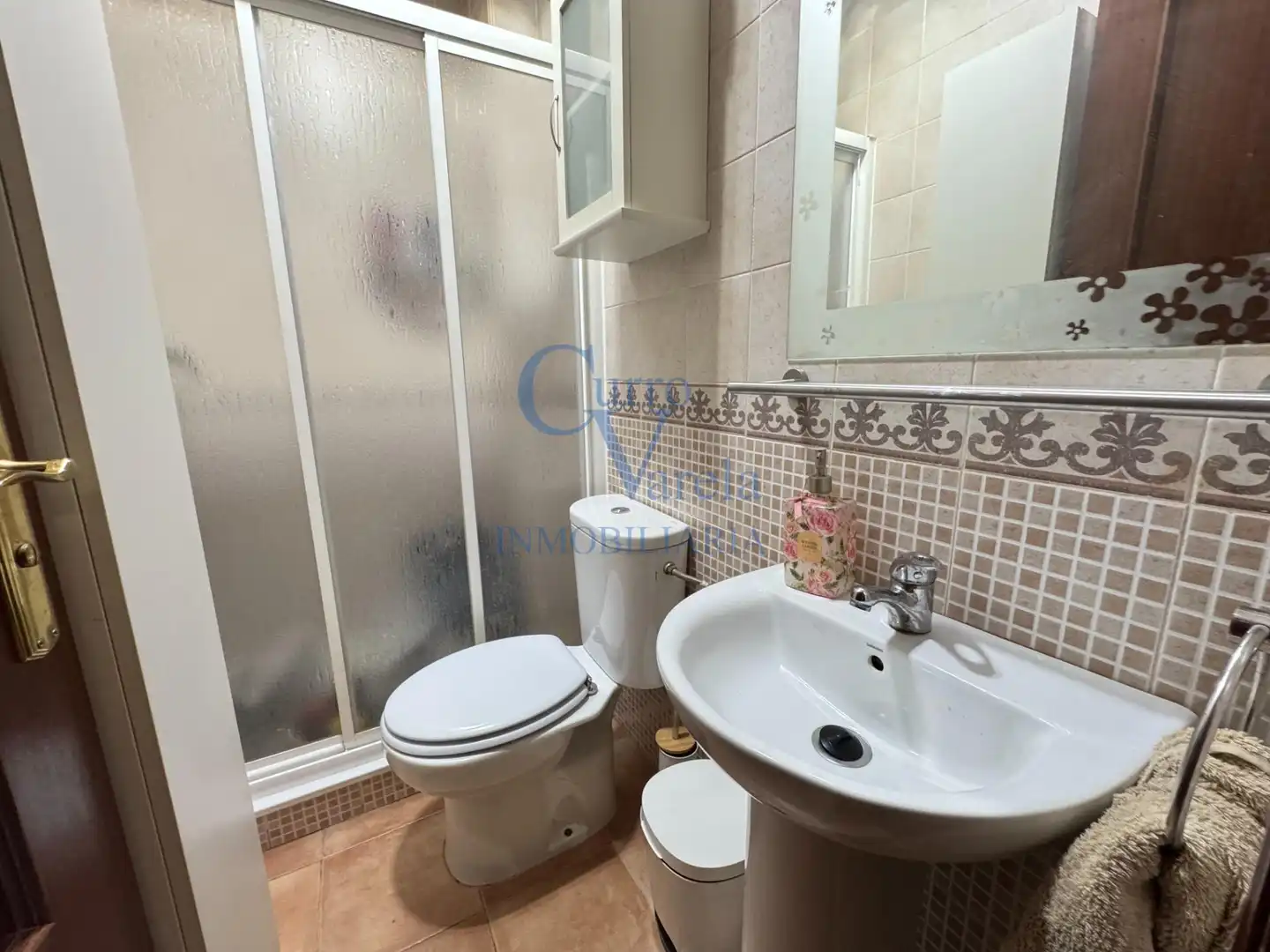 Bathroom of Houses for sale in Dos Hermanas  with Air Conditioner, Heating and Terrace