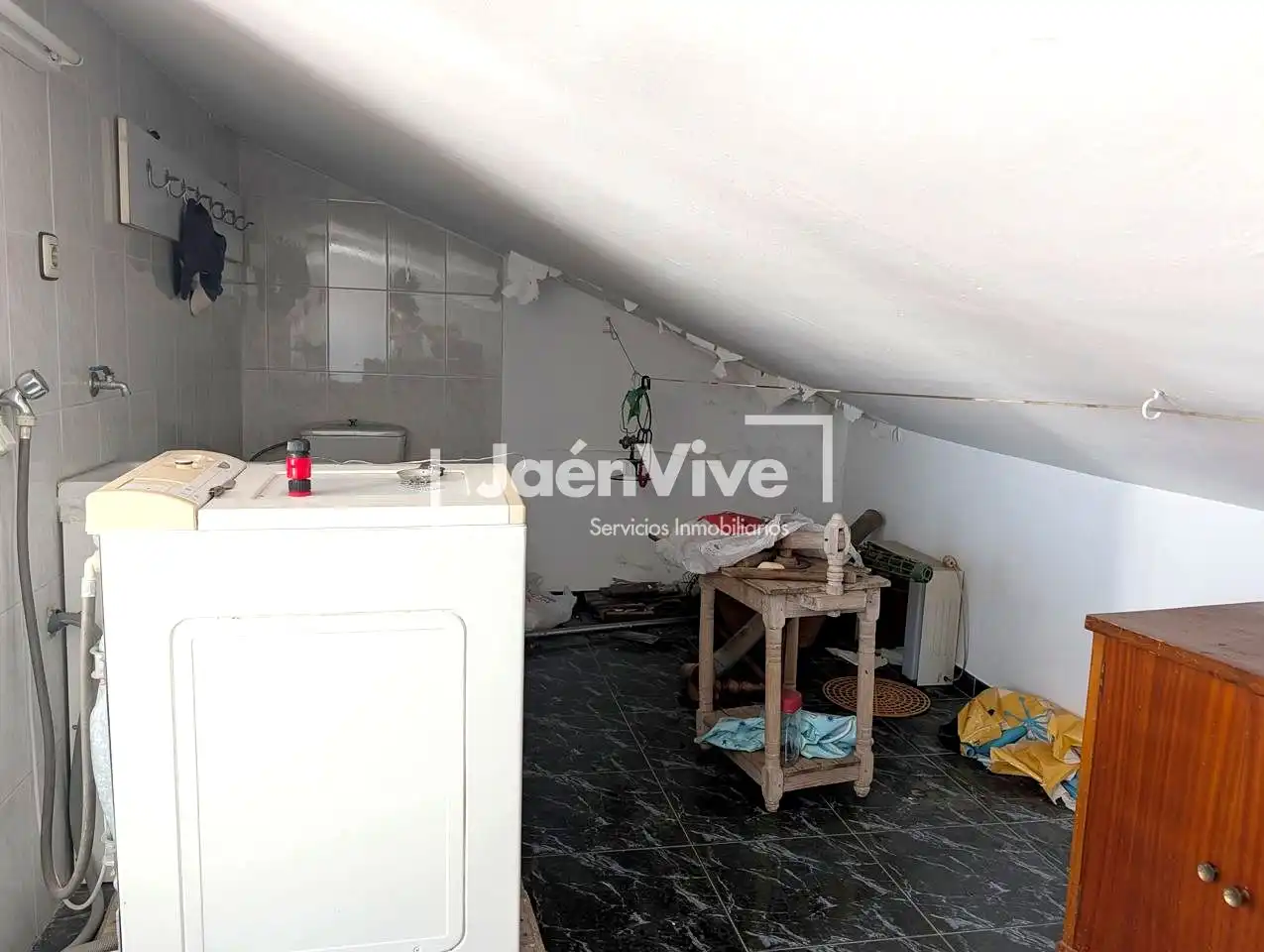 Casa adosada en venda en Jaén amb Aire condicionat, Calefacció i Terrassa