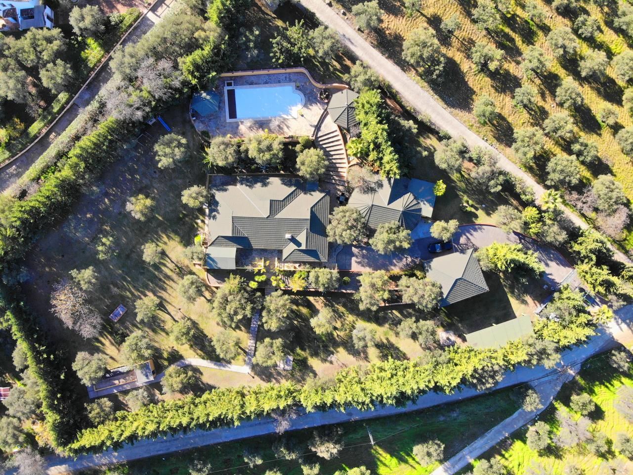 Exterior view of Country house for sale in Monda  with Air Conditioner, Private garden and Terrace