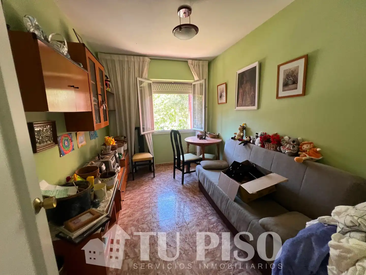 Sala de estar de Piso en venta en Madrid con Calefacción, Terraza y Amueblado
