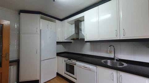 Foto 3 de Casa adosada de alquiler en Ensanche - Fuenfresca,  Teruel Capital