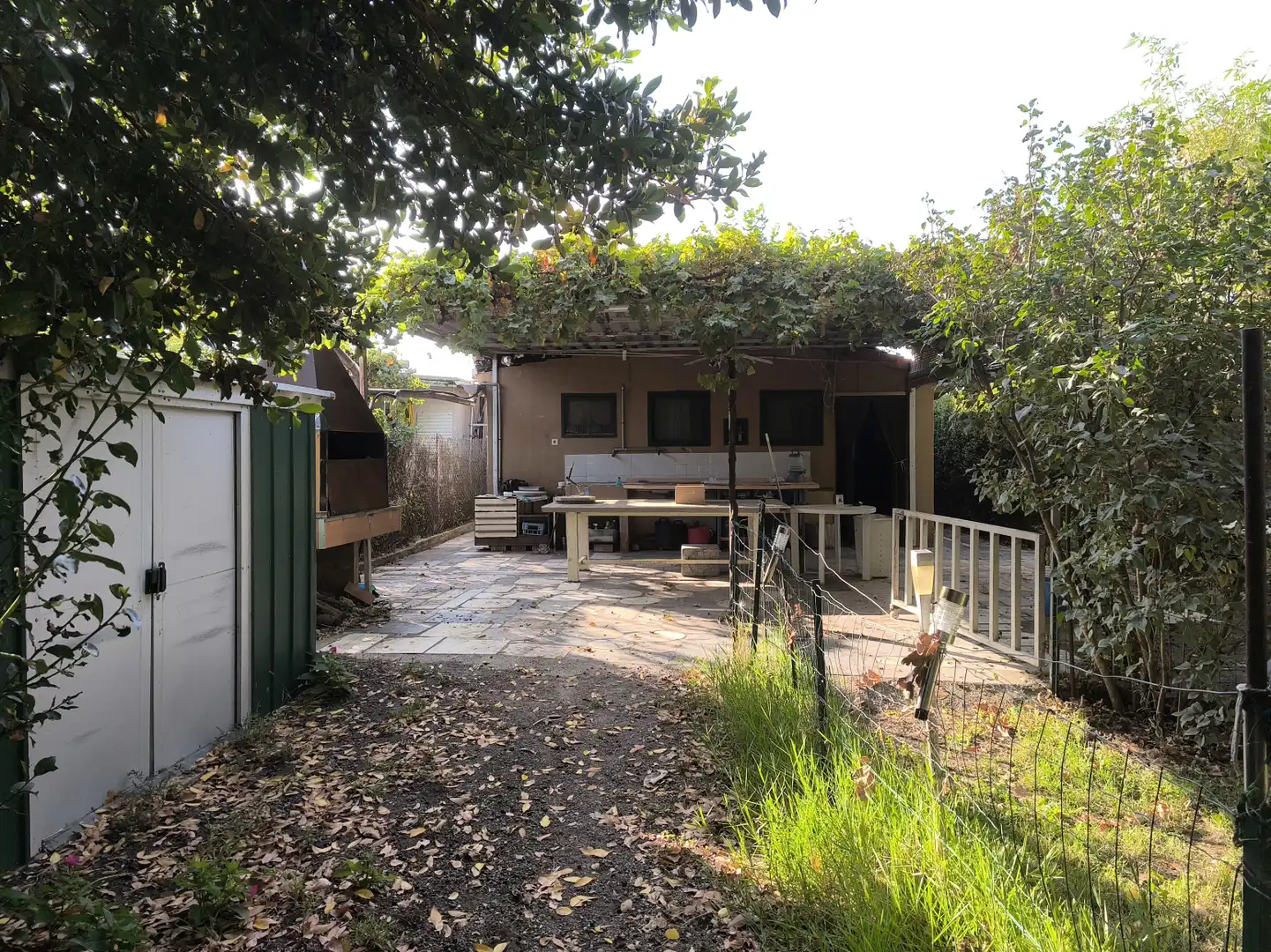 Garden of Land for sale in  Logroño