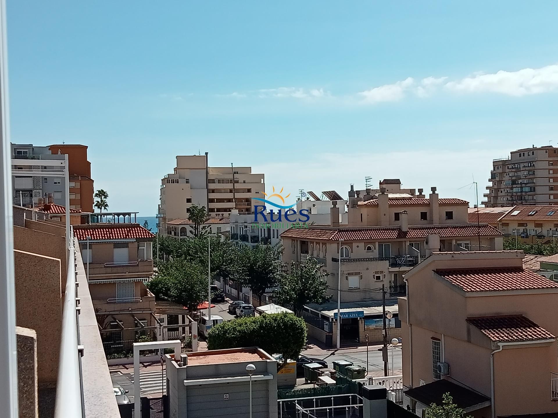 Vista exterior de Dúplex en venta en Oropesa del Mar / Orpesa con Terraza, Trastero y Piscina comunitaria