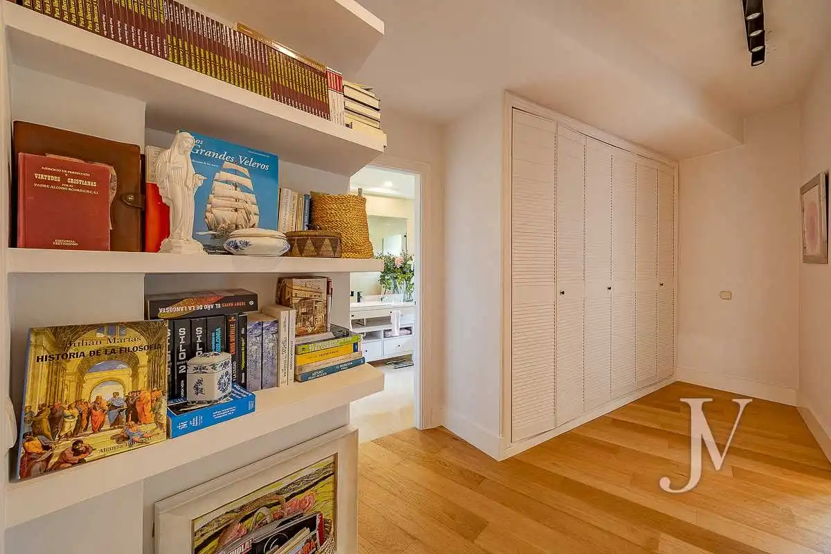 Habitación de Casa o chalet en venta en Ciudalcampo con Aire acondicionado, Calefacción y Jardín privado