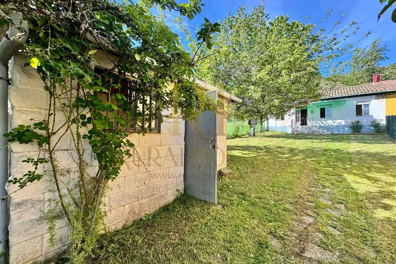 Houses for sale in Matallana de Torío  with Heating and Private garden