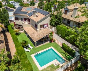 Vista exterior de Casa o xalet de lloguer en Bormujos amb Aire condicionat, Calefacció i Jardí privat