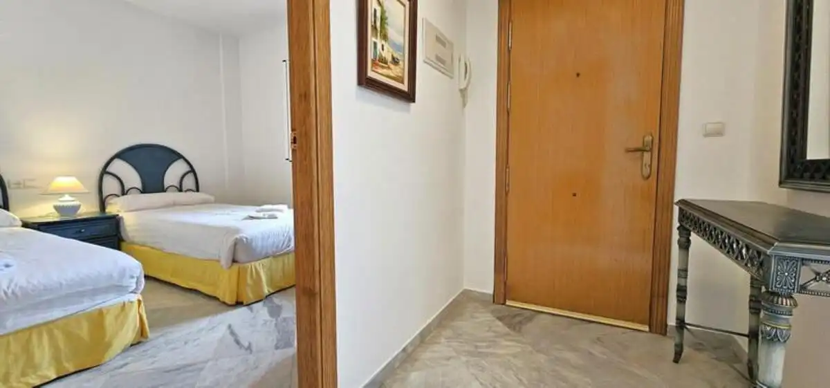 Ground floor for sale in Marbella  with Air Conditioner, Terrace and Swimming Pool