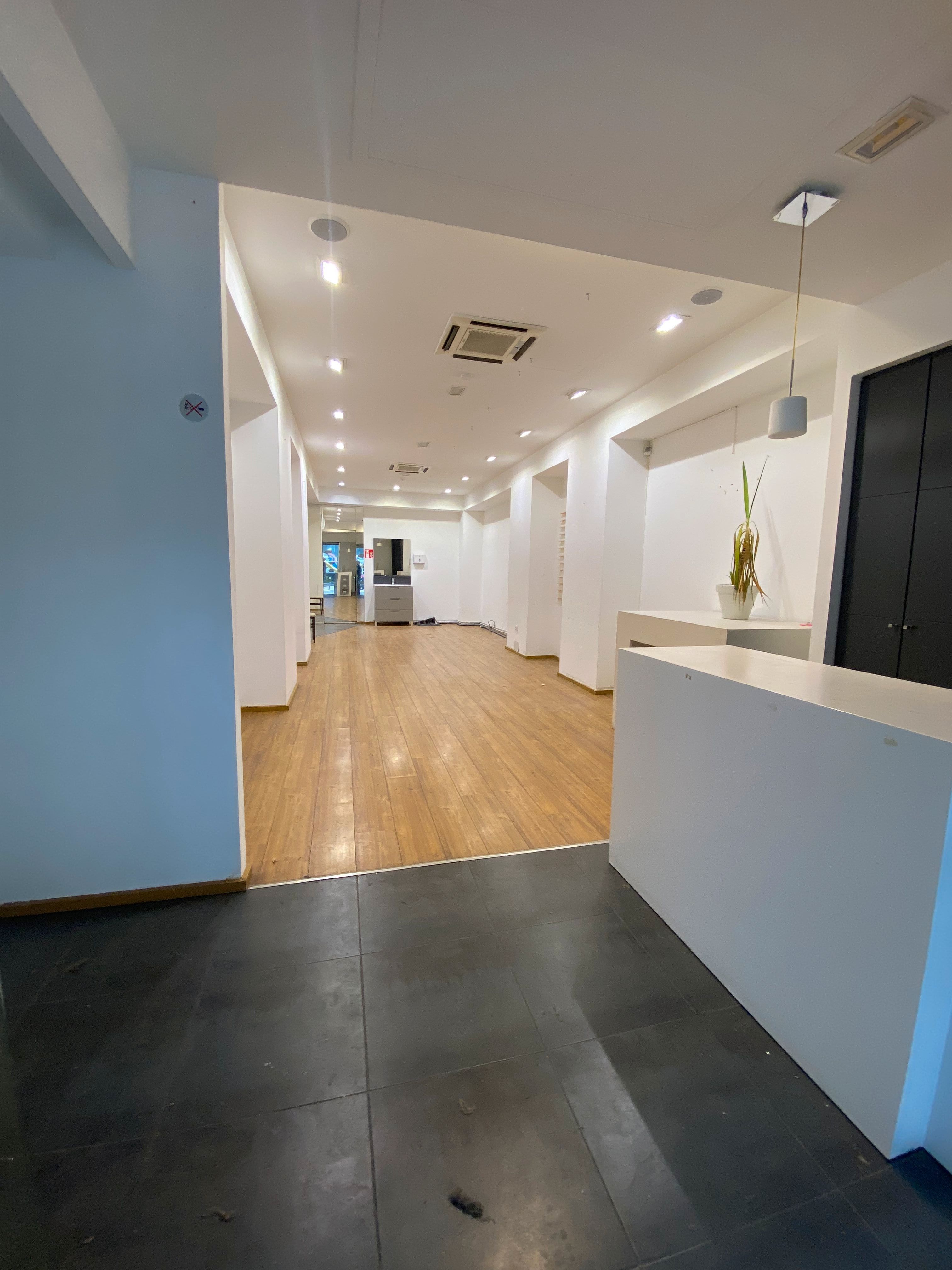 Local de lloguer a Carrer Bisbe Lorenzana, 46, Eixample Nord