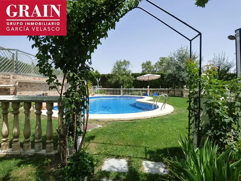 Piscina de Casa o chalet en venta en Albacete con Aire acondicionado, Calefacción y Jardín privado
