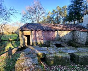 Vista exterior de Casa o xalet en venda en As Neves   amb Jardí privat