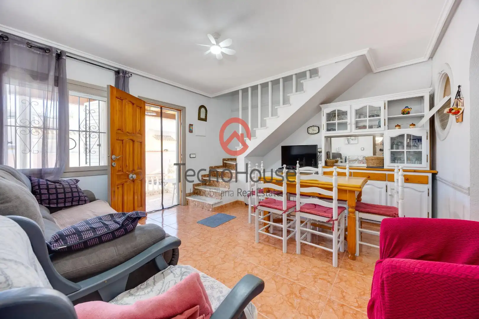 Vista exterior de Casa adosada en venta en Orihuela con Aire acondicionado, Jardín privado y Amueblado