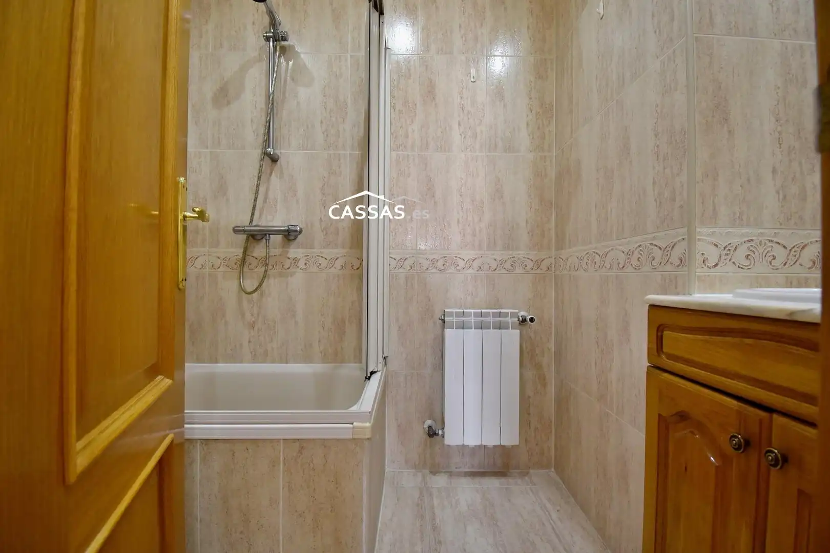 Bathroom of Flat for sale in Torrejón de Ardoz  with Heating and Parquet flooring