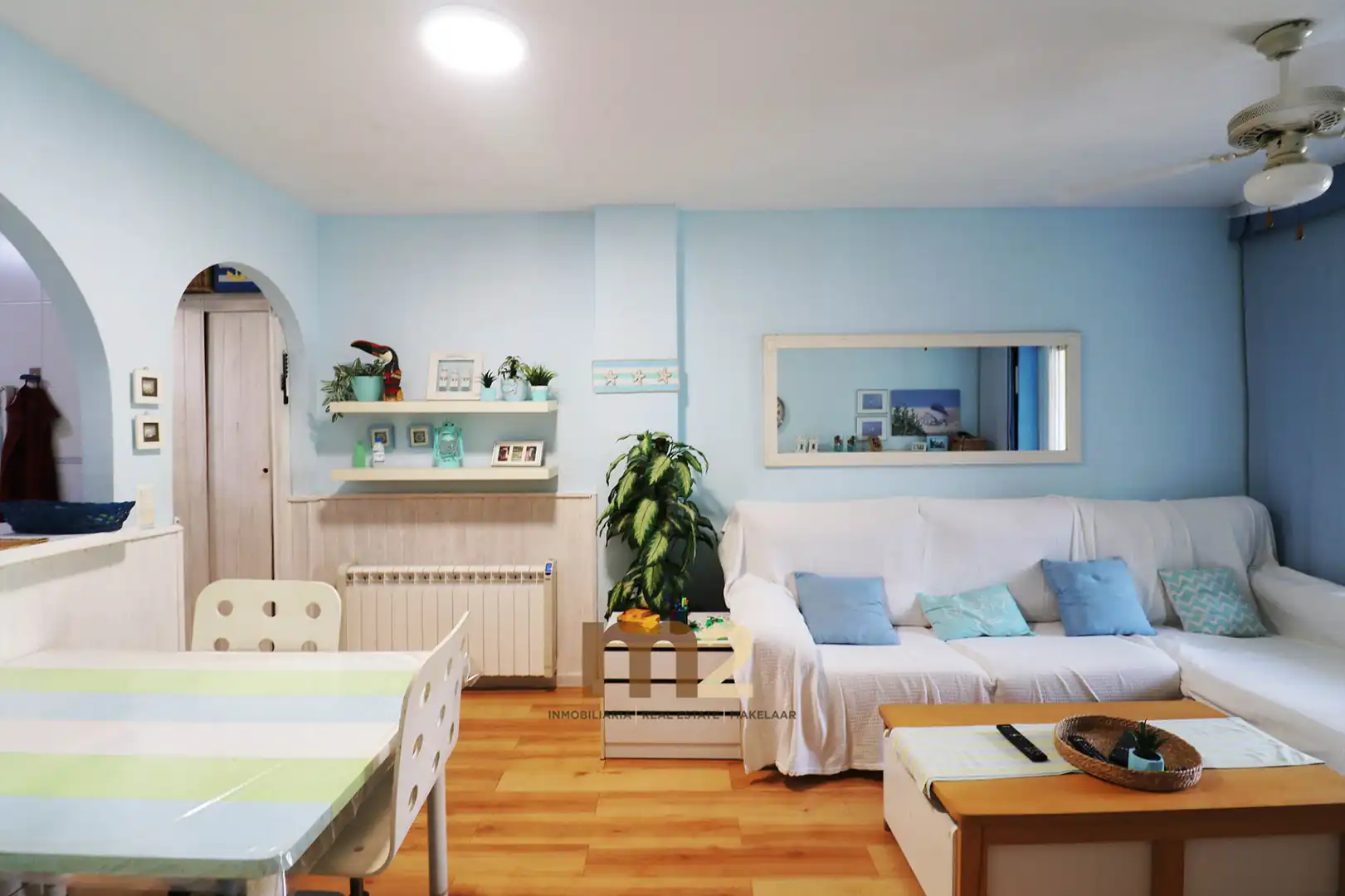 Sala de estar de Apartamento en venta en Guardamar del Segura con Aire acondicionado, Terraza y Amueblado