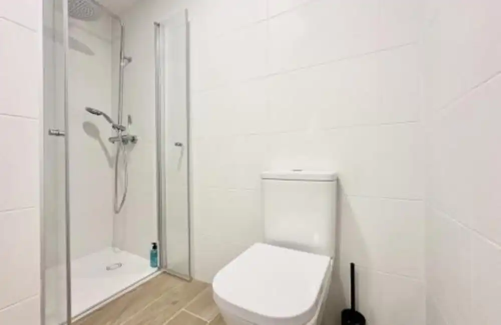 Bany de Apartament de lloguer en Marbella amb Aire condicionat, Terrassa i Traster
