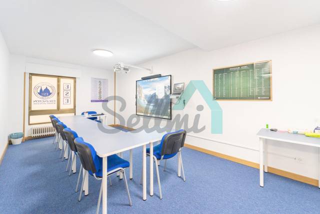 Oficina en Alquiler en Manuel Pedregal en Salesas - Foncalada - Campoamor