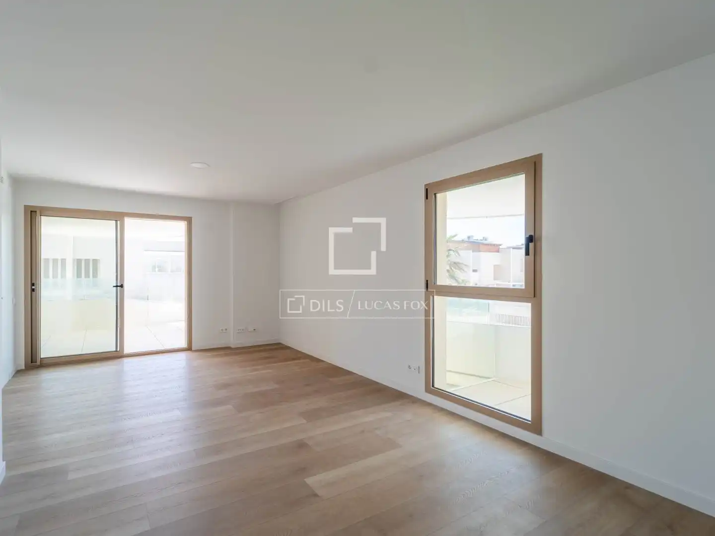 Living room of Flat for sale in El Puig de Santa Maria  with Air Conditioner, Terrace and Storage room