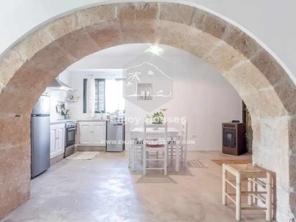 Houses for sale in Montgó - Ermita