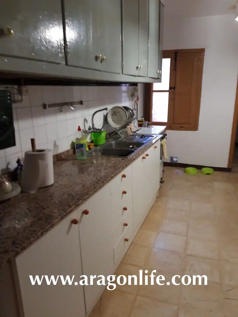 Kitchen of Houses for sale in Fabara  with Storage room, Furnished and Oven
