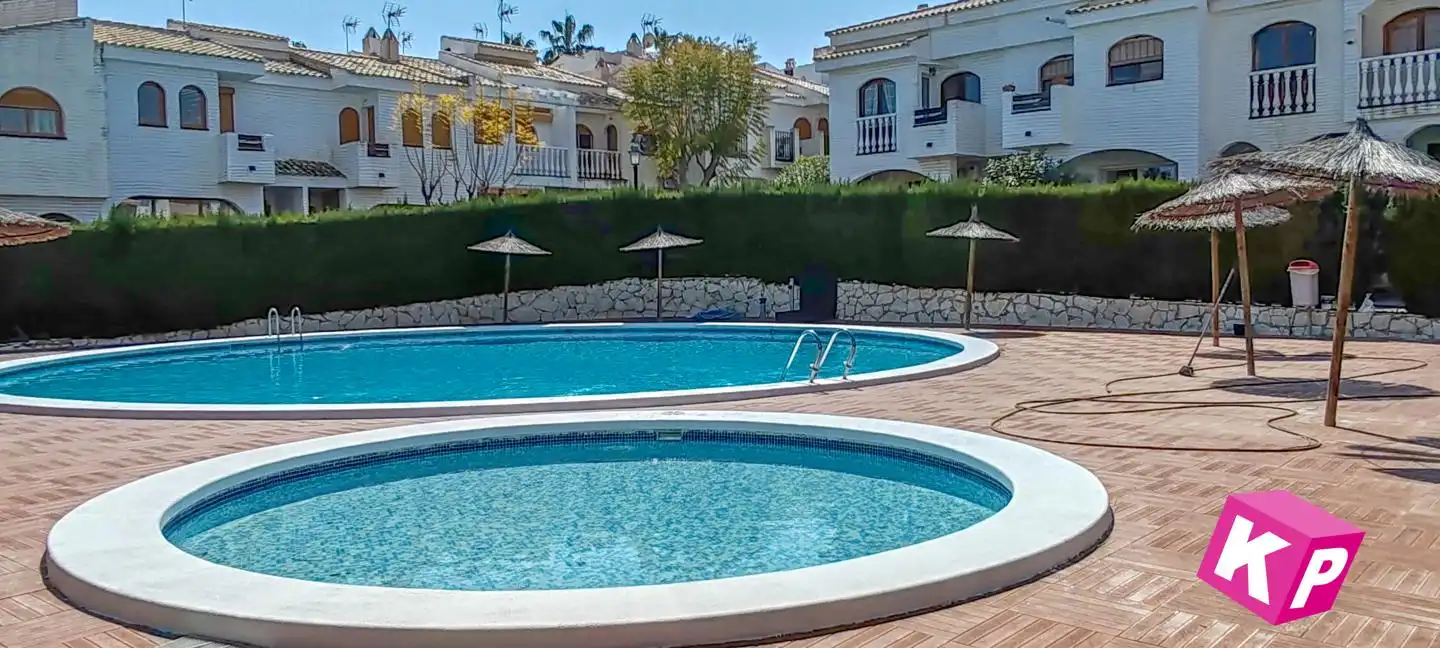 Bungalow con piscina en venta en Del Carabasí, imagen 33