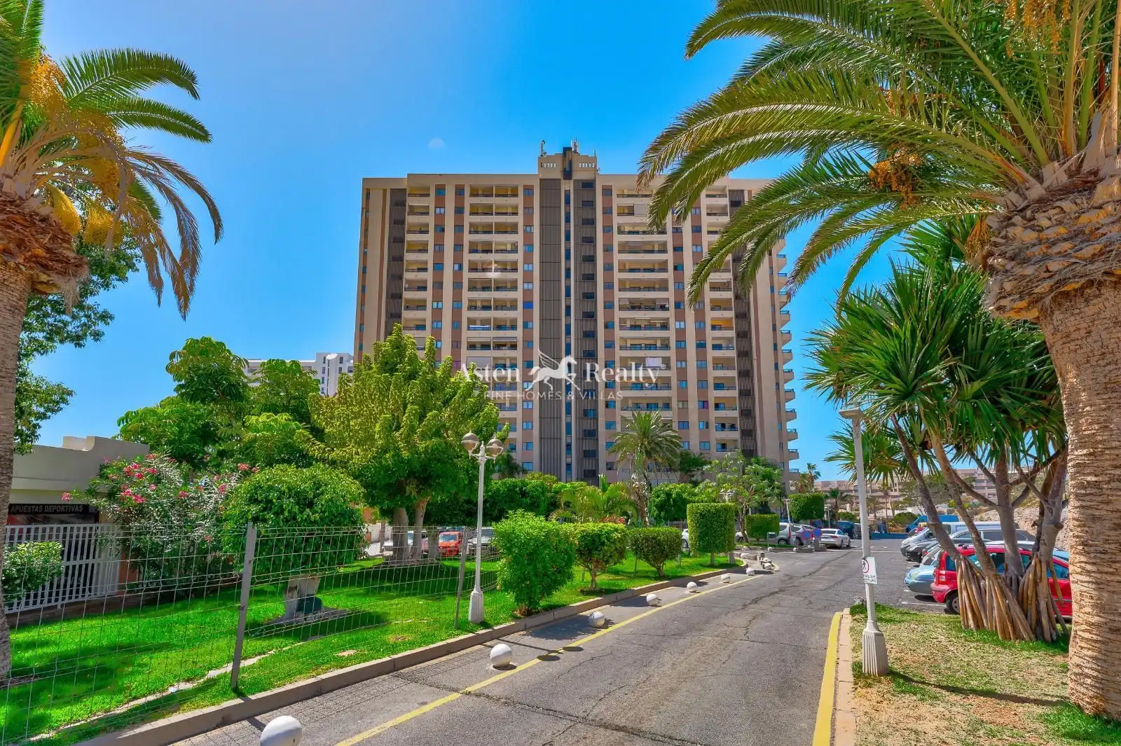 Apartment with pool for sale in Adeje 300, imagen 2