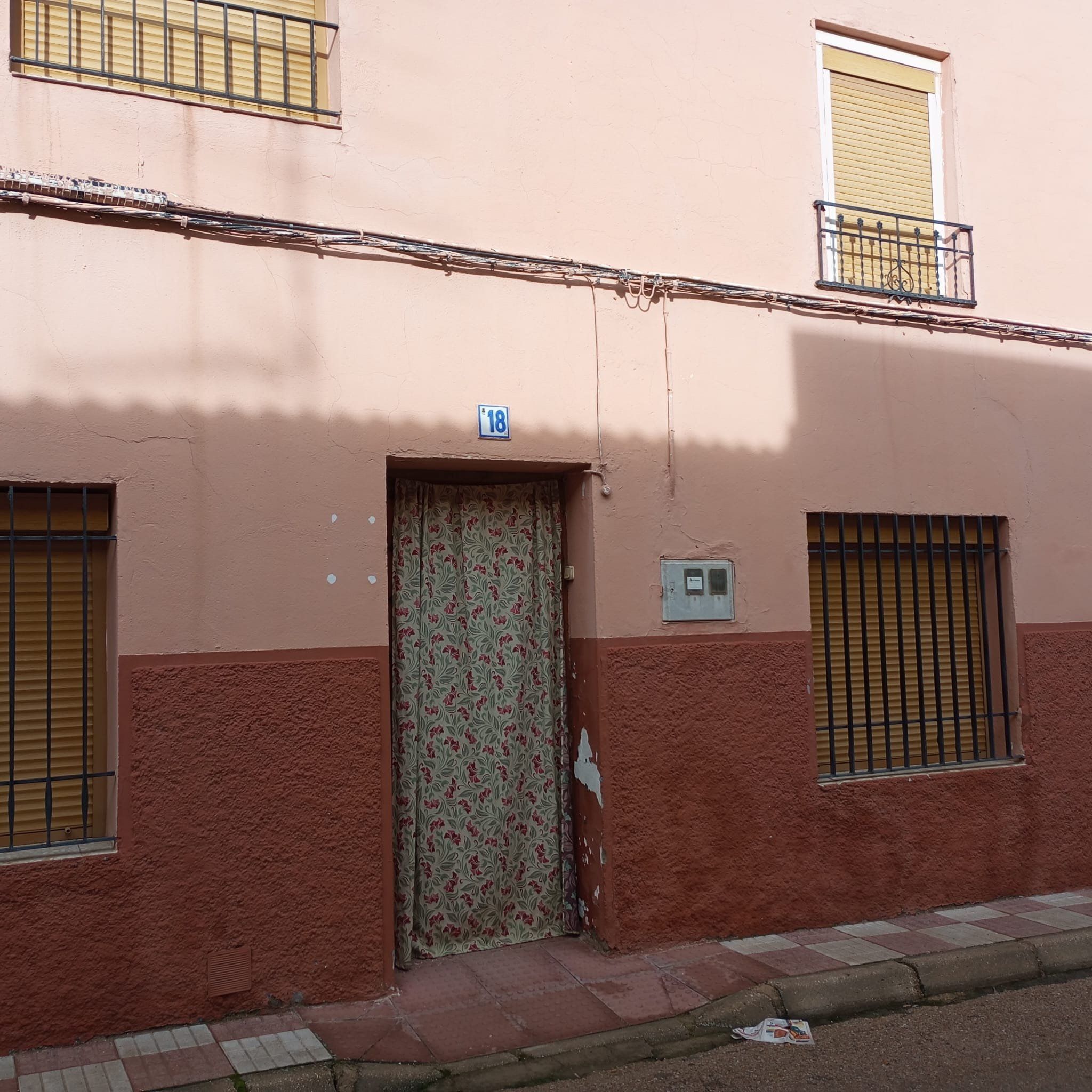 Exterior view of House or chalet for sale in La Villa de Don Fadrique  with Heating, Parquet flooring and Furnished