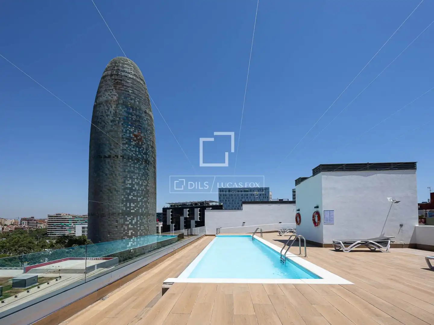 Piscina de Piso en venta en Barcelona con Aire acondicionado, Parquet y Terraza