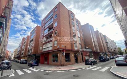 Vista exterior de Pis en venda en Valladolid Capital amb Terrassa