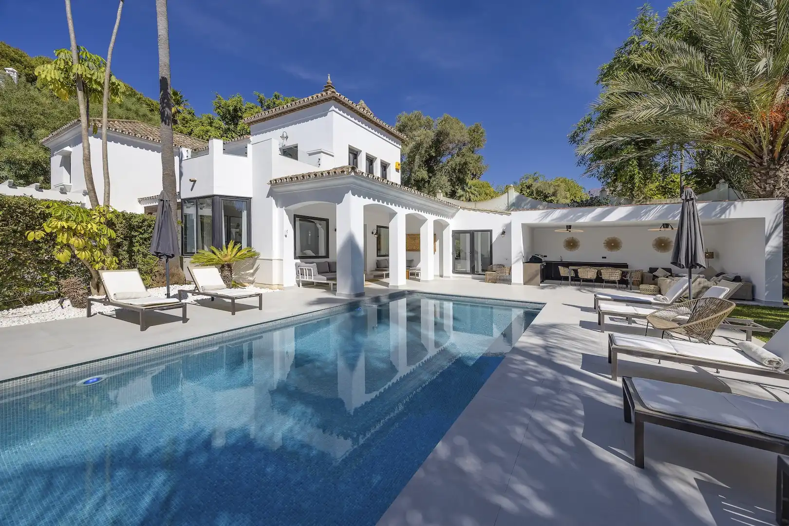 Casa con piscina en venta en El Paraíso