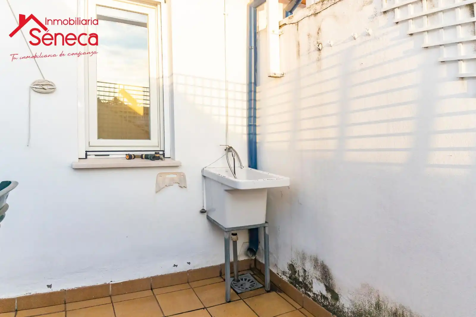 Terrasse von Einfamilien-Reihenhaus zum Verkauf in Córdoba mit Klimaanlage, Heizung und Terrasse