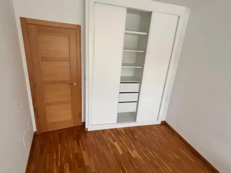 Bedroom of Flat for rent in Arteixo  with Private garden, Parquet flooring and Storage room