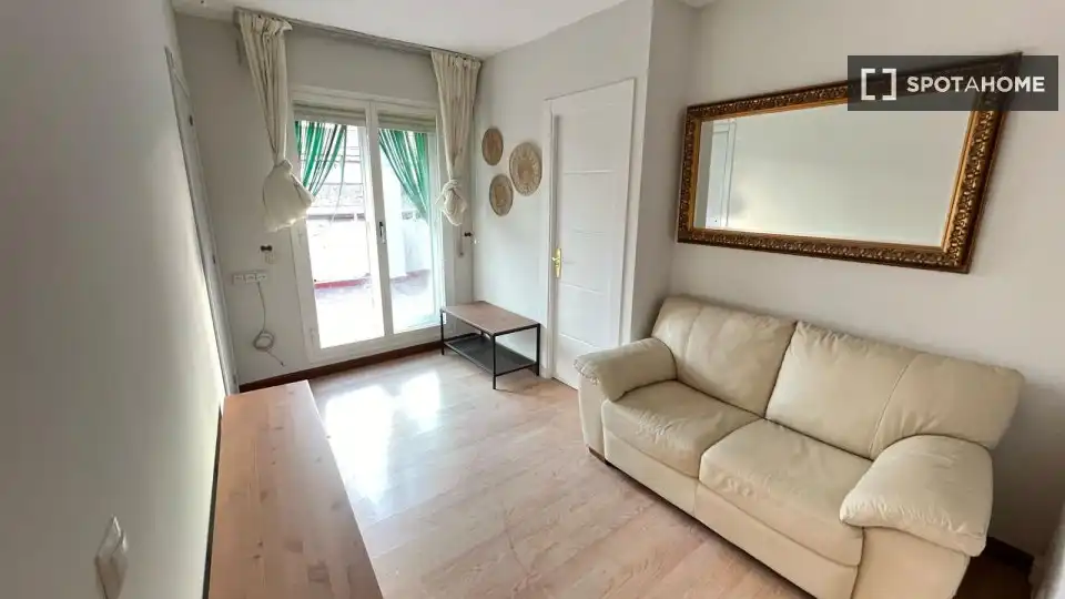 Habitación en Almenara -Ventilla