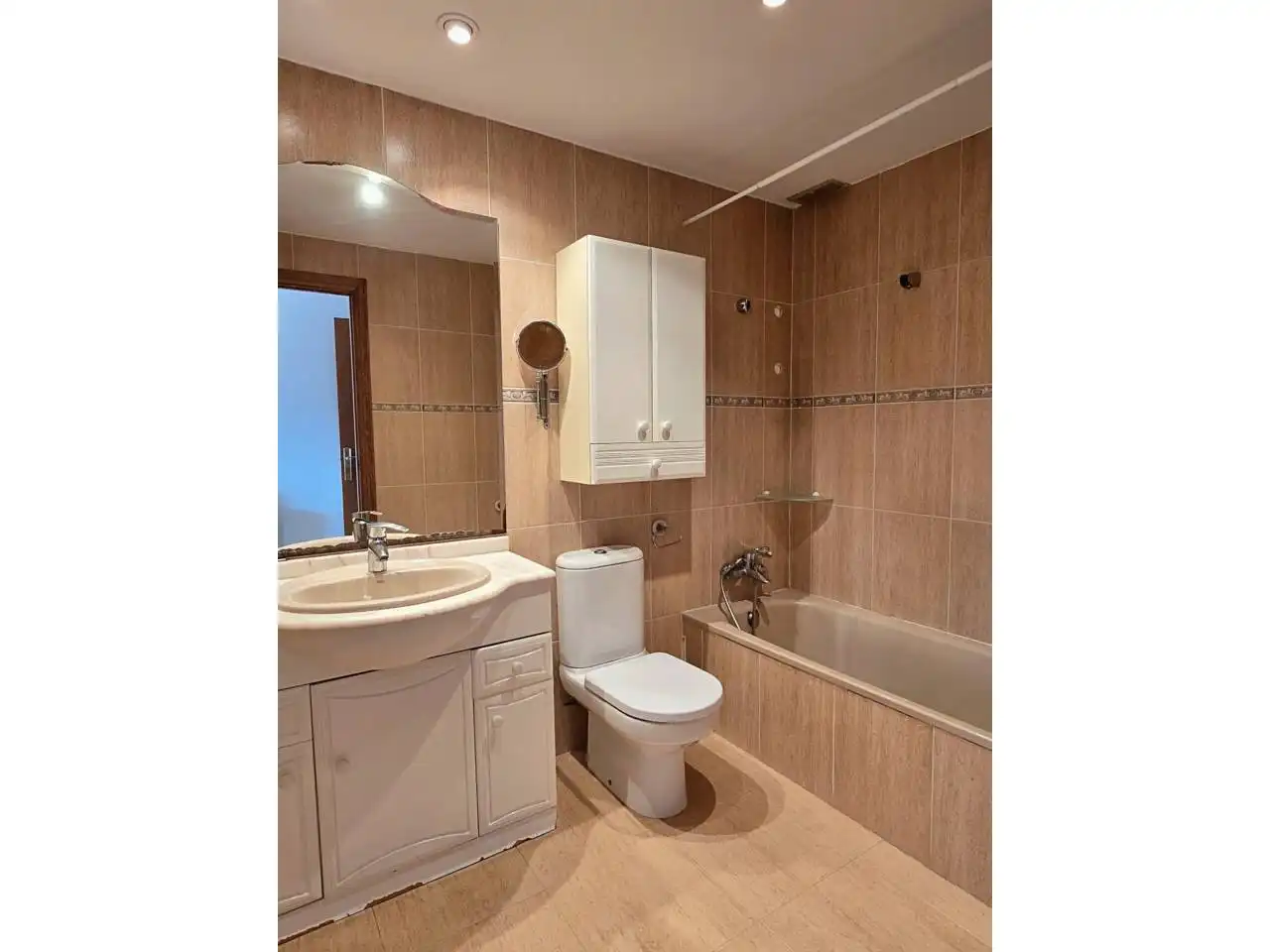 Baño de Piso en venta en Valencia con Aire acondicionado, Calefacción y Parquet