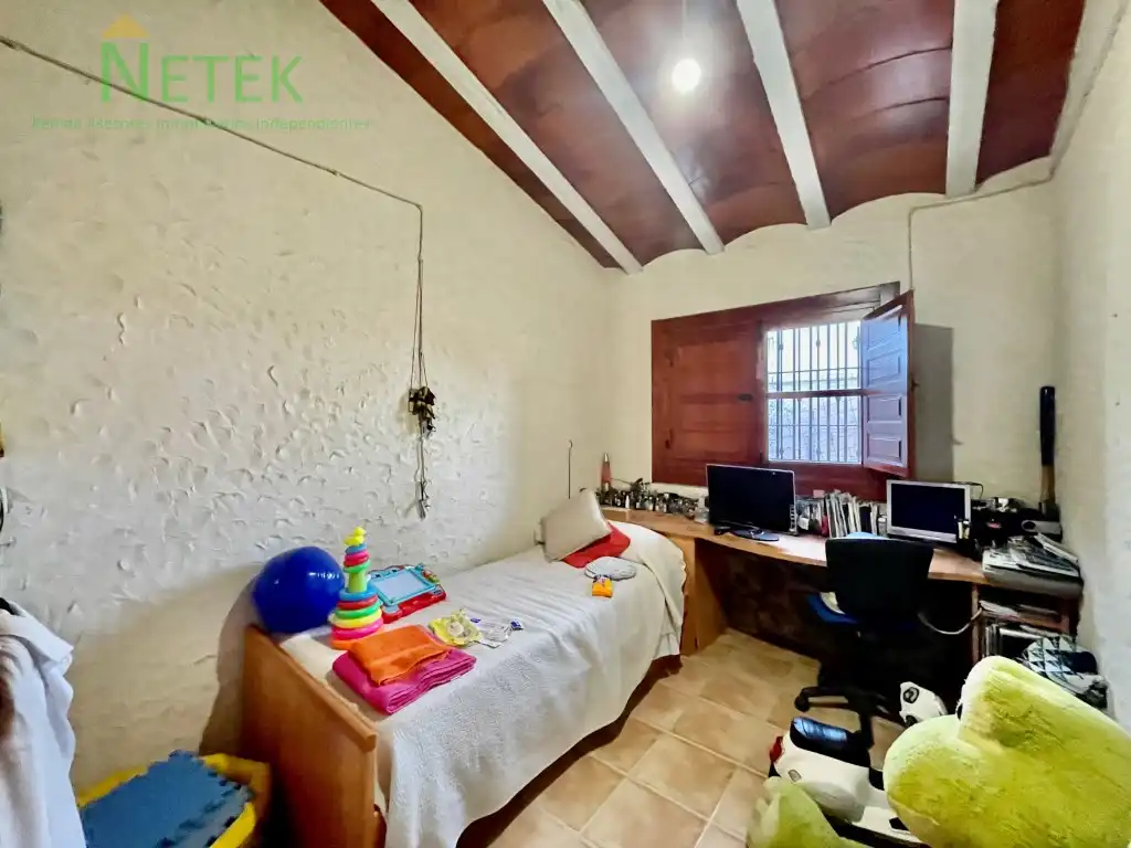 Country homes for sale in Santa Cruz