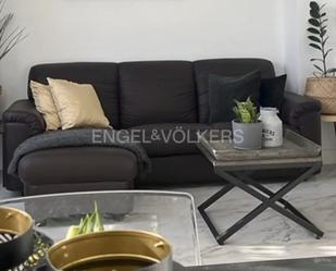 Living room of Attic to rent in  Madrid Capital  with Air Conditioner, Heating and Private garden