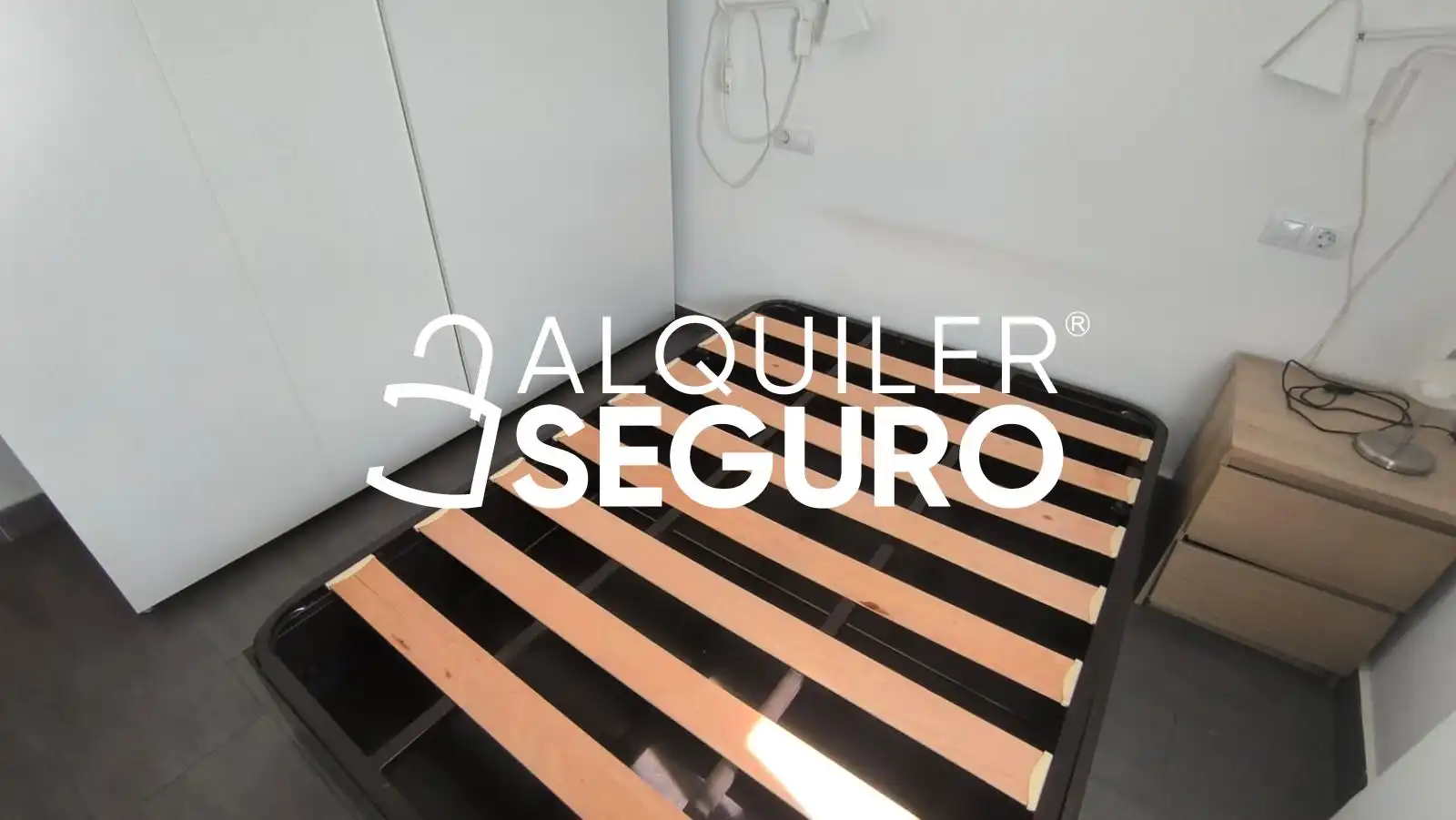 Habitación de Piso de alquiler en Sevilla con Terraza y Amueblado