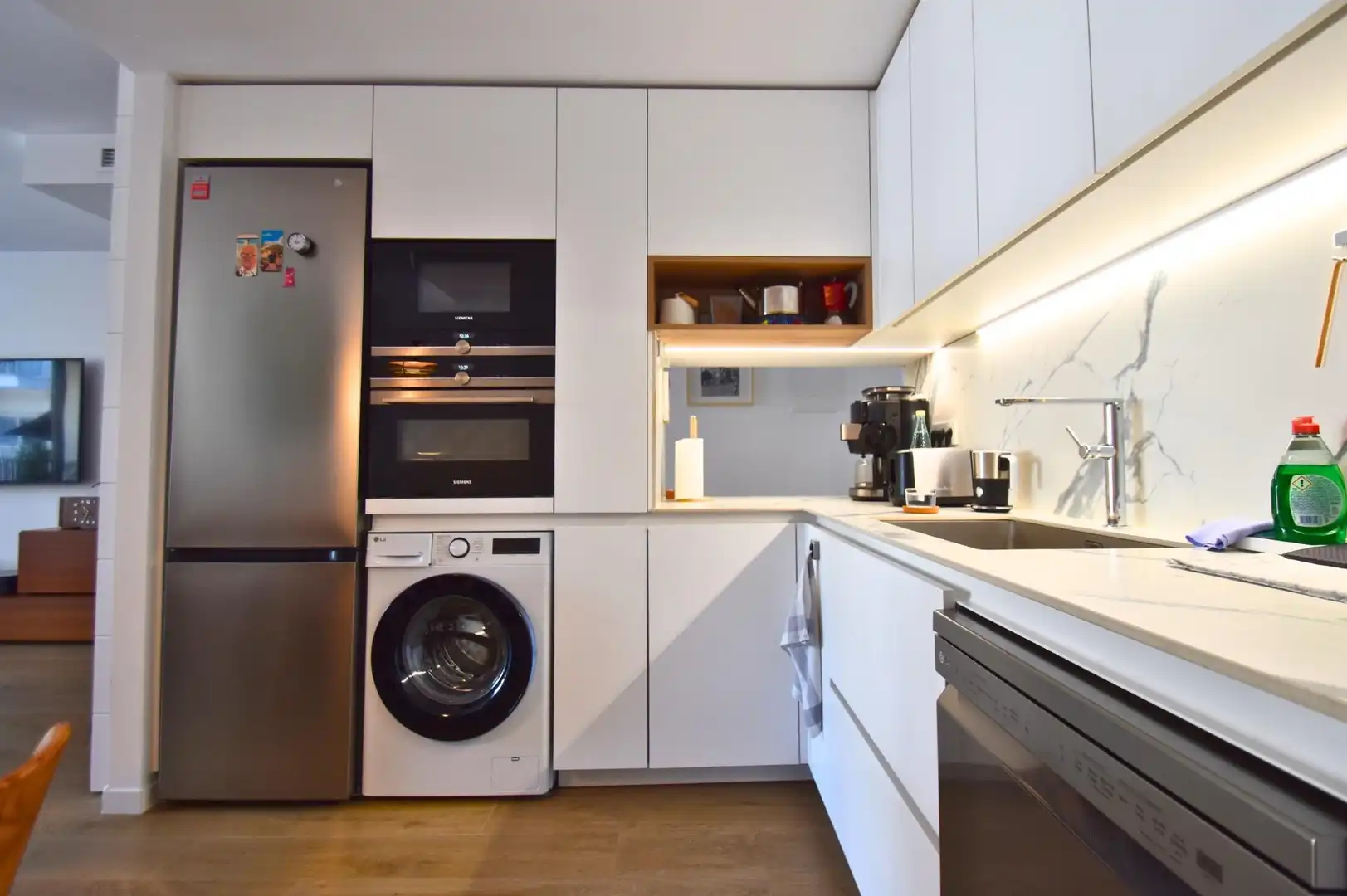 Kitchen of Flat for sale in Vilanova i la Geltrú  with Air Conditioner, Heating and Terrace