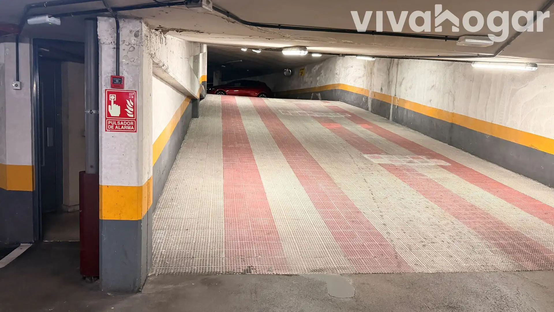 Parkplatz von Garage zum Verkauf in Madrid