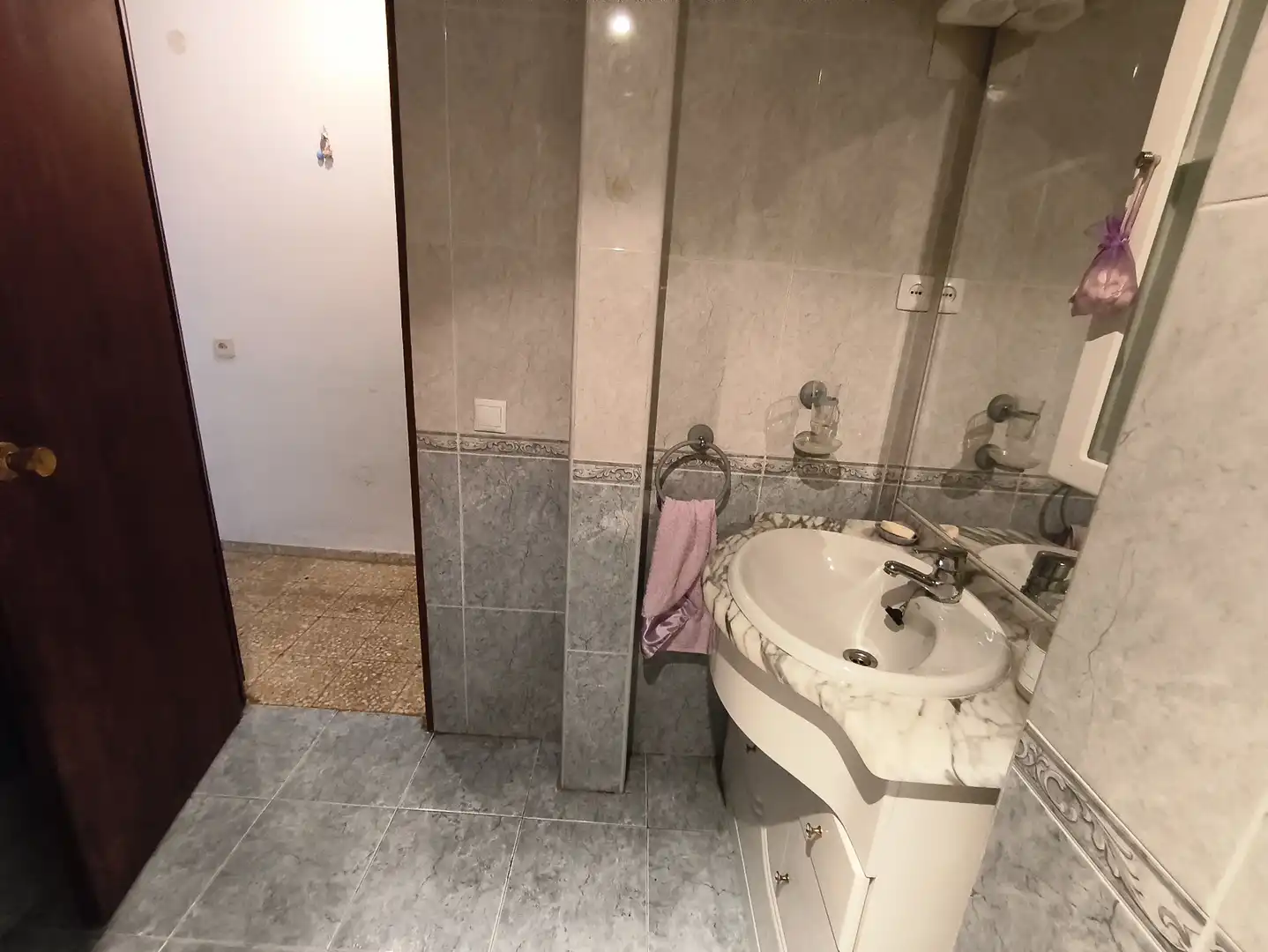 Bathroom of Flat for sale in Madrid  with Heating, Terrace and Furnished
