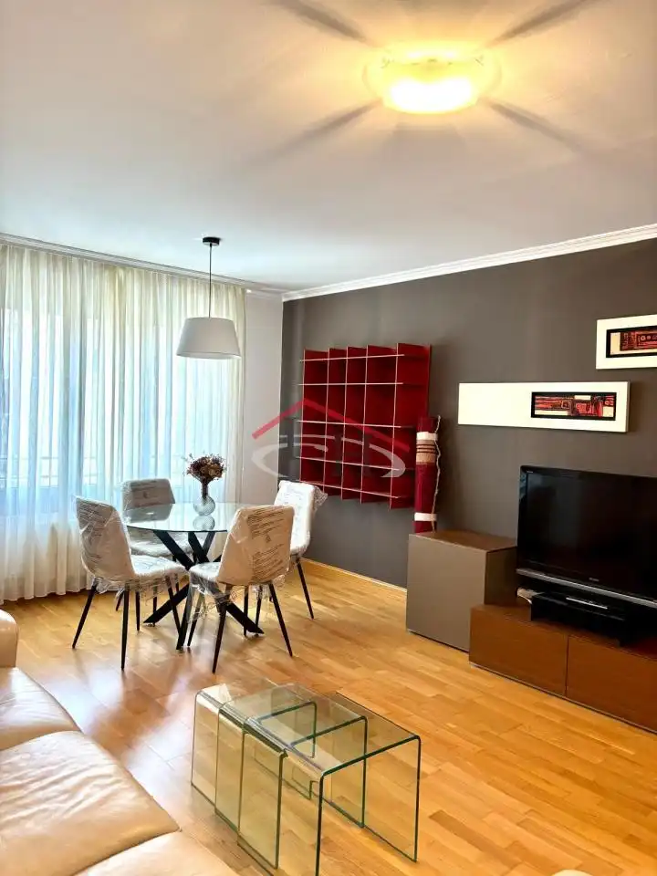 Living room of Flat for rent in León Capital   with Heating, Parquet flooring and Terrace