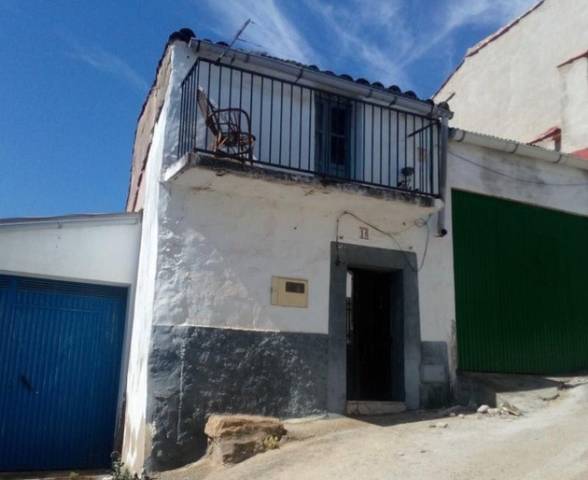 Casa-chalet en Venta en Alcuéscar